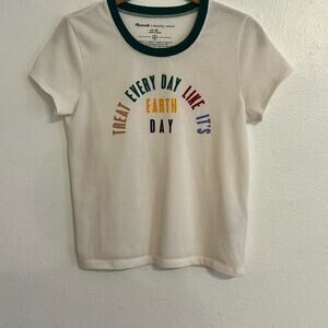 Madewell Size XS “Treat Every Day Like It’s Earth Day” Water Charity Cream Tee
